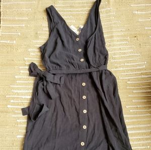 Button front sleeveless tie dress